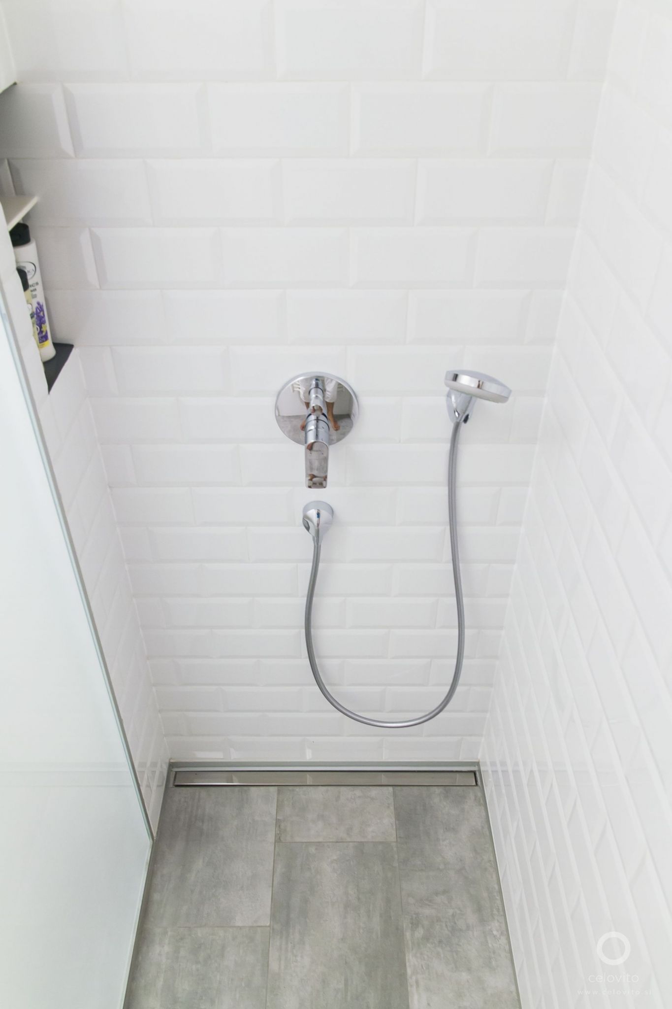 Tuš po prenovi Tuš po prenovi