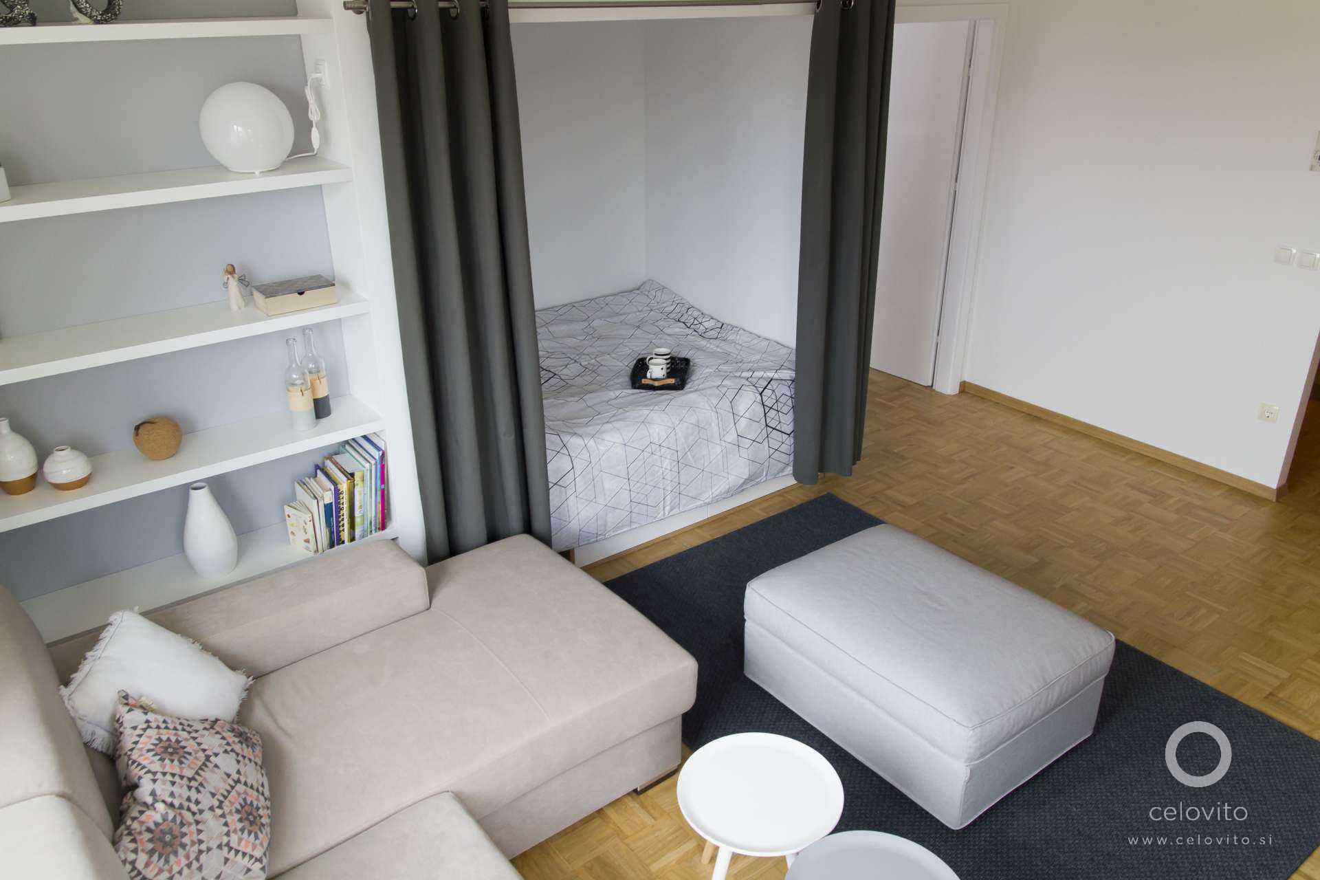 Dnevna soba s spalno nišo Dnevna soba s spalno nišo